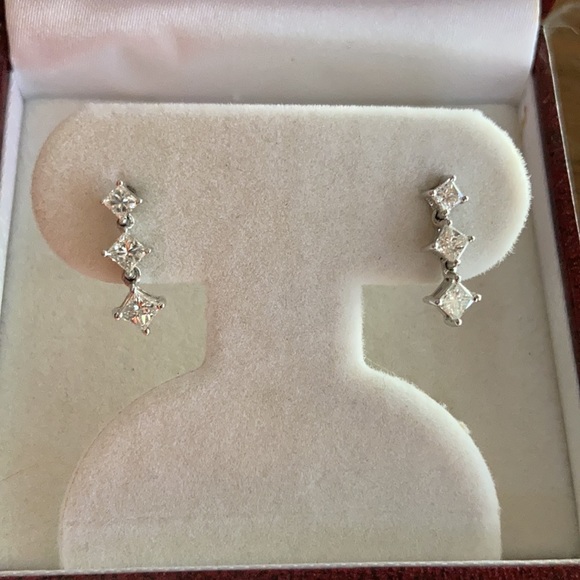 Diamonds With Appraisal! - Picture 5 of 16